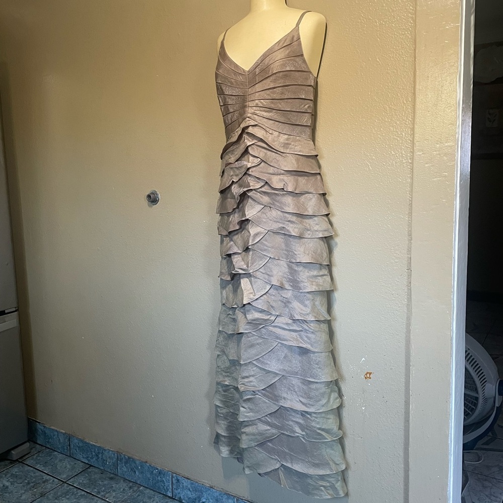Adrianna Papell Silver Layered Maxi Dress looks New perfect condition
